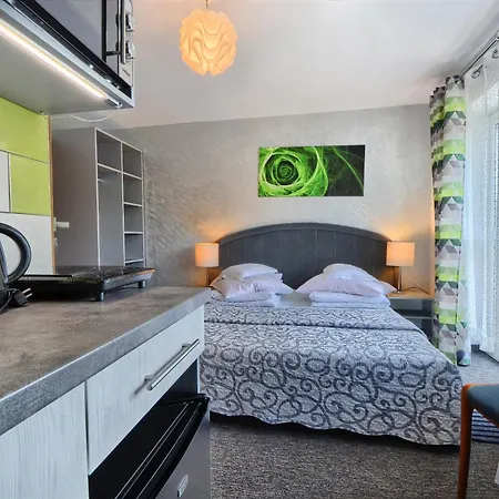 Willa Cyprys - Pokoje I Apartamenty - Aneksy - Klimatyzacja - Centrum * Wisla